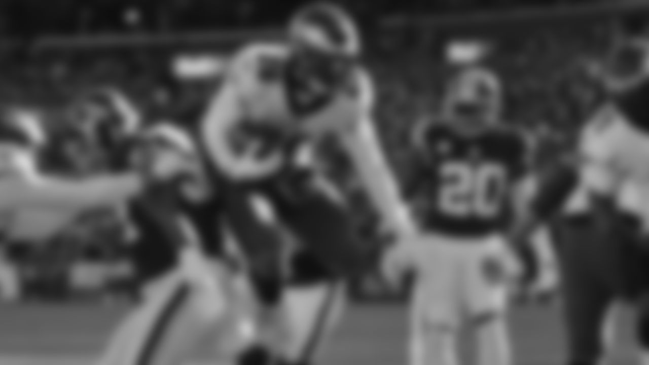 RB Miles Sanders