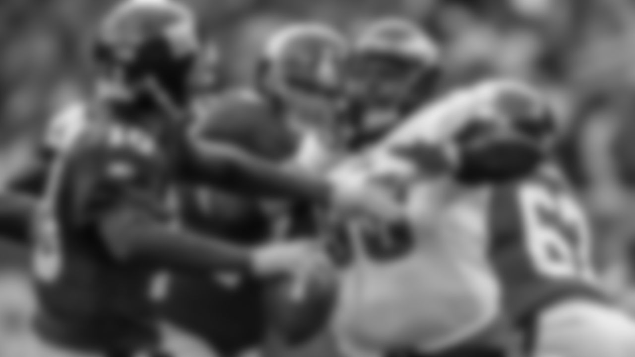DT Mike Patterson fights through the Giants offensive line