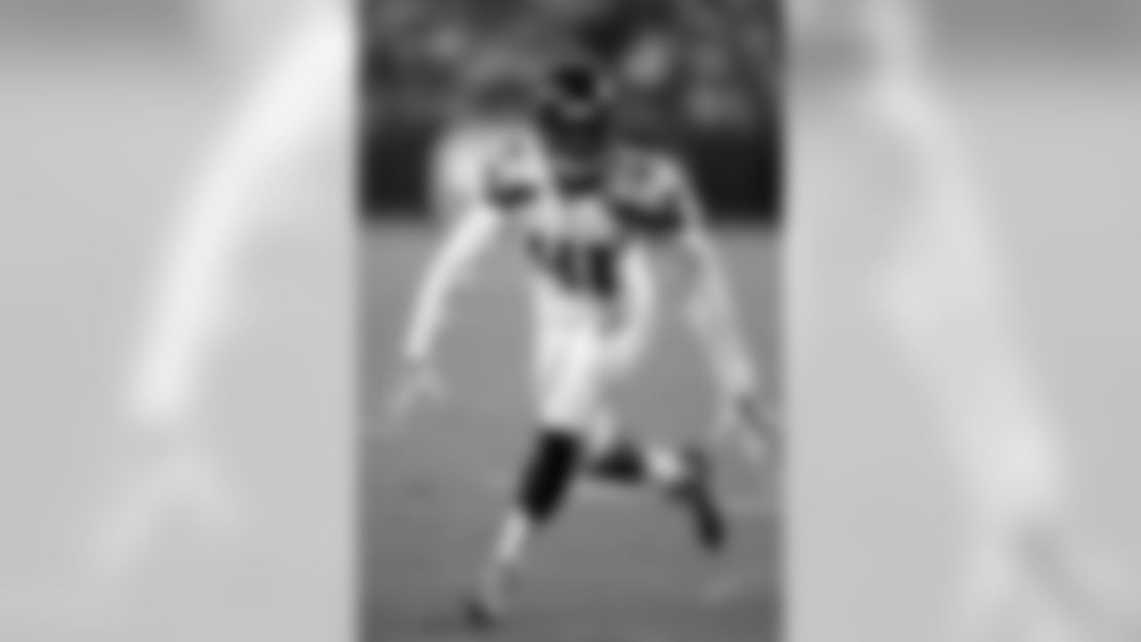 He played four seasons with the Seattle Seahawks and was a member of their Super Bowl XLVIII championship team