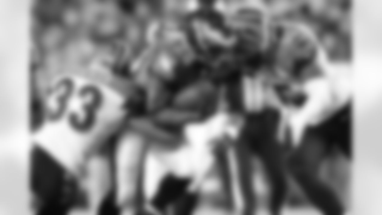 RB Dion Lewis