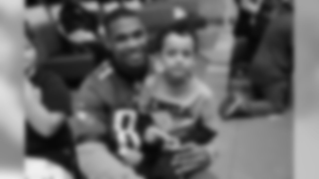 The Eagles played an interactive game of BINGO and colored pictures with the kids.