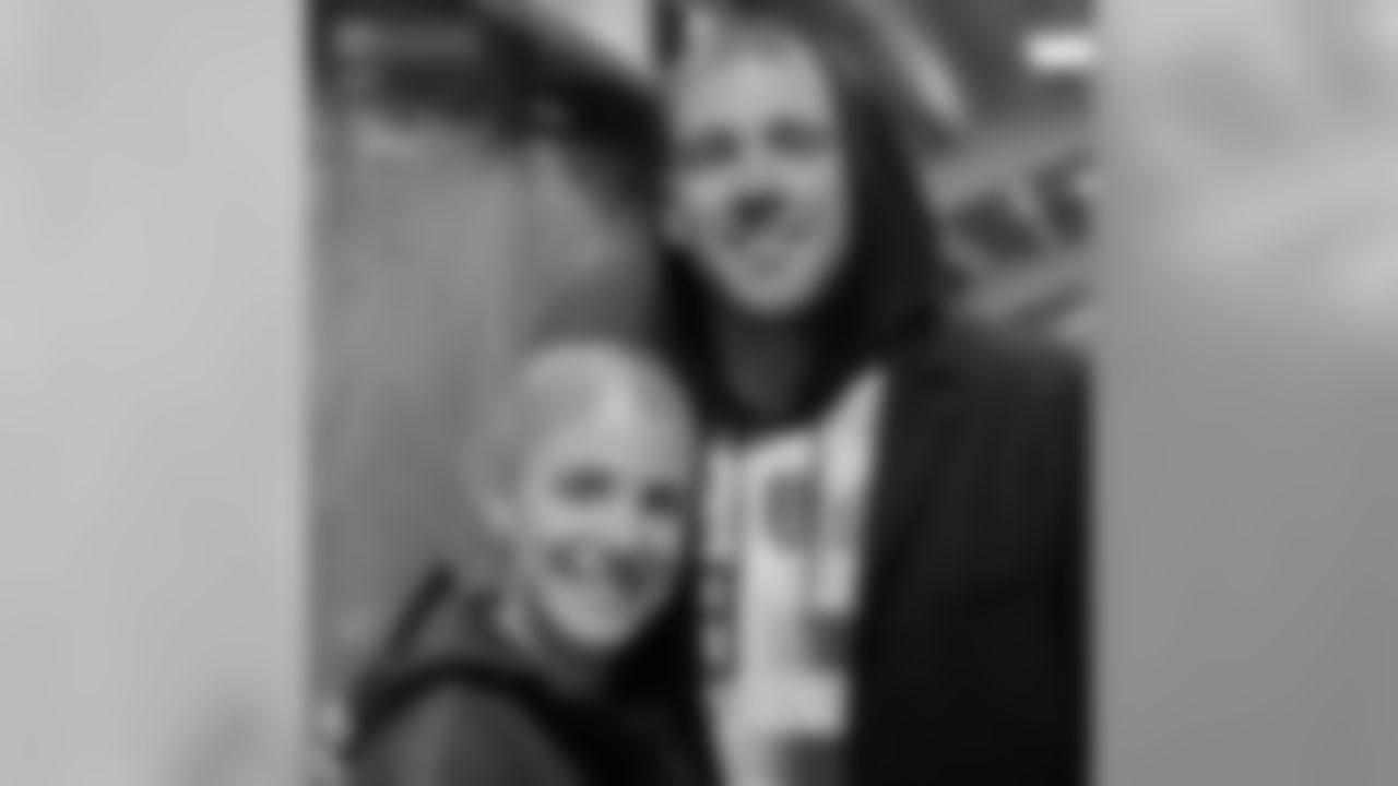 TE Zach Ertz: ""Always fun watching the Mrs. Julie Ertz! #TeamErtz"