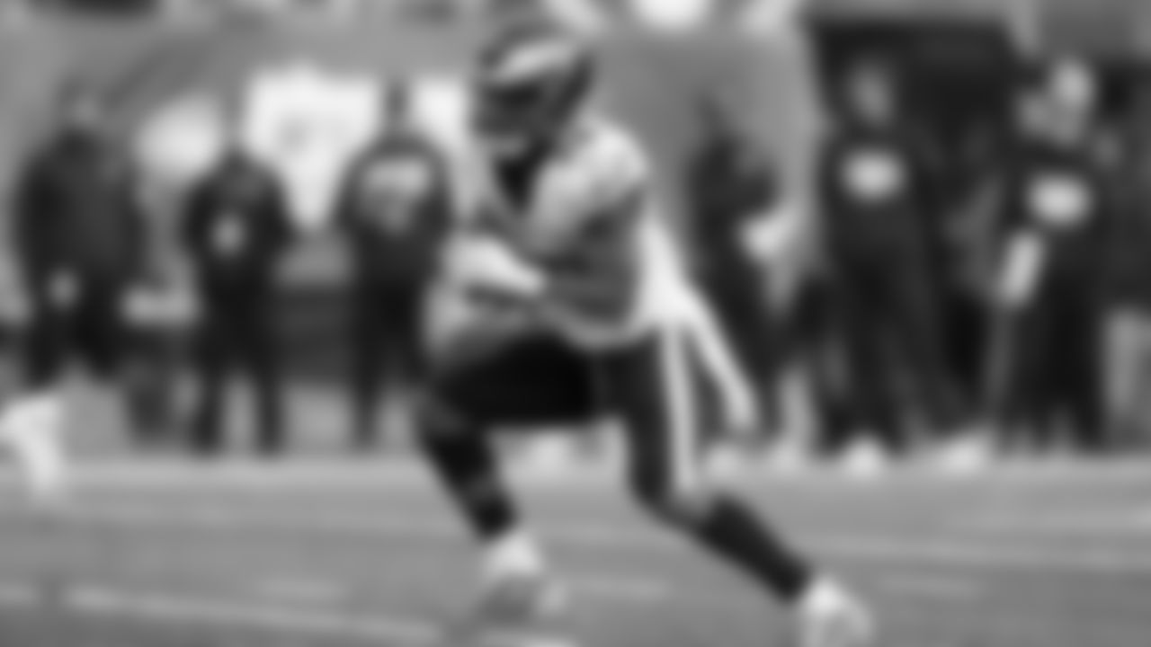 RB Miles Sanders