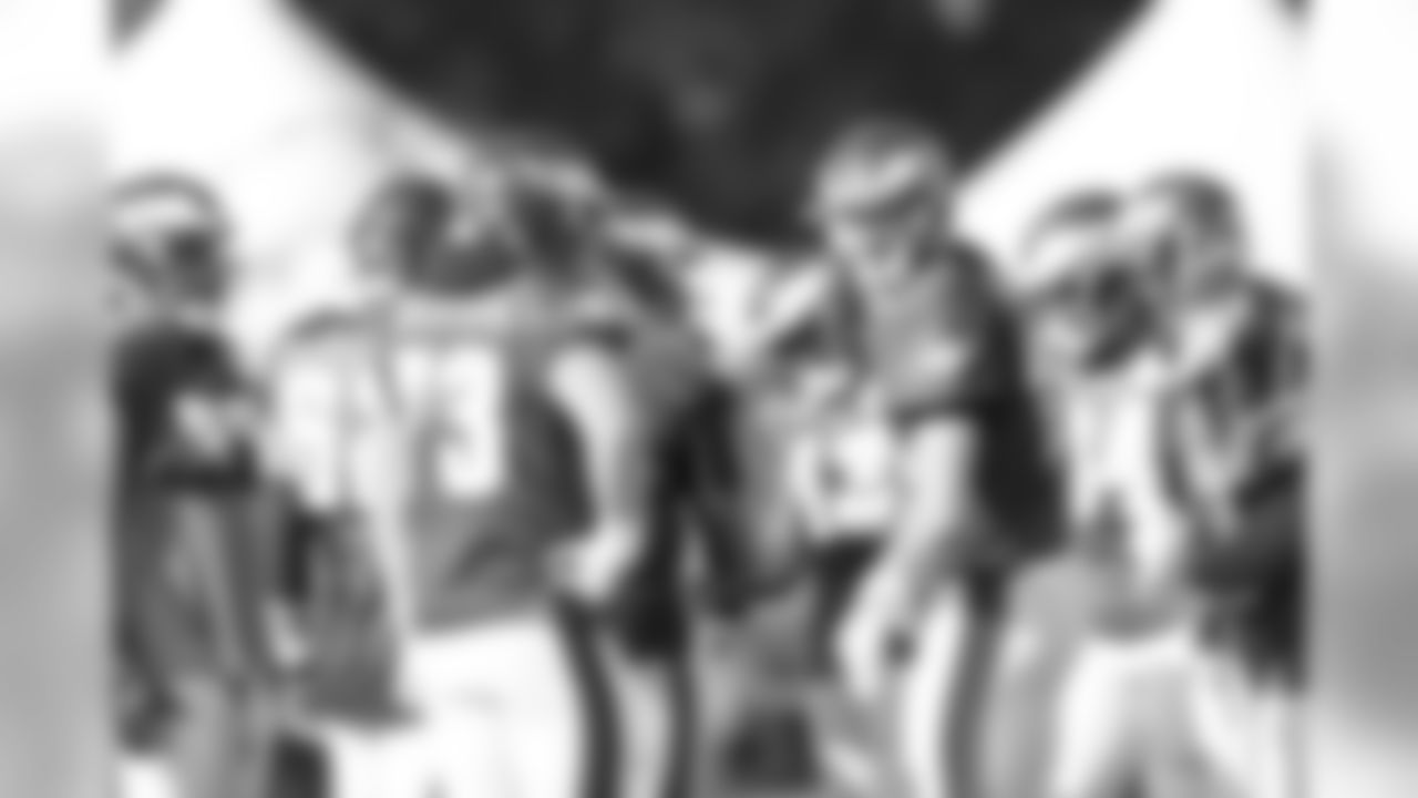 QB Carson Wentz