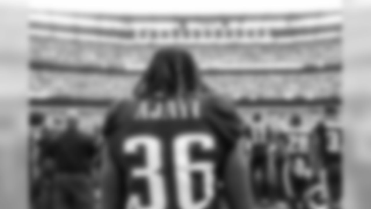 RB Jay Ajayi