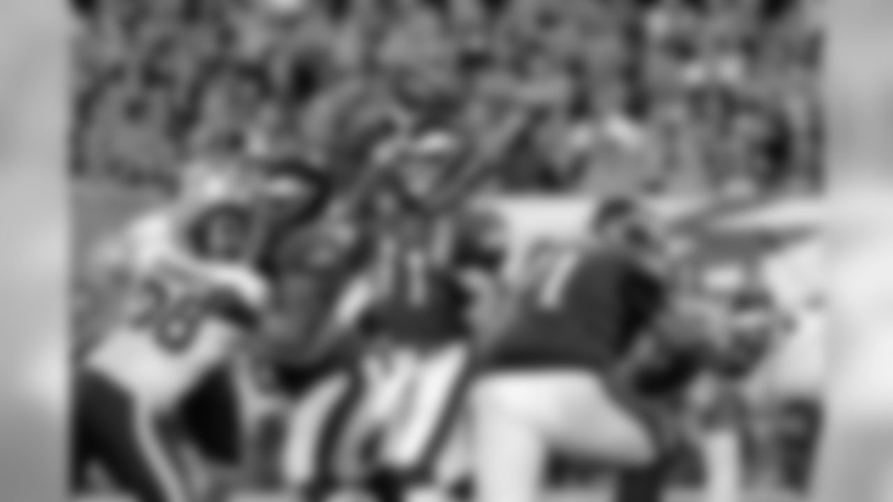 QB Carson Wentz