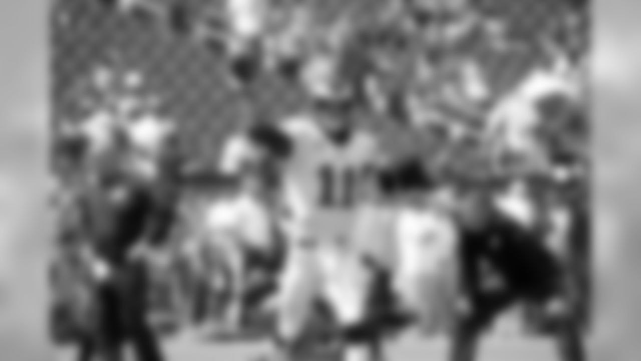 QB Carson Wentz