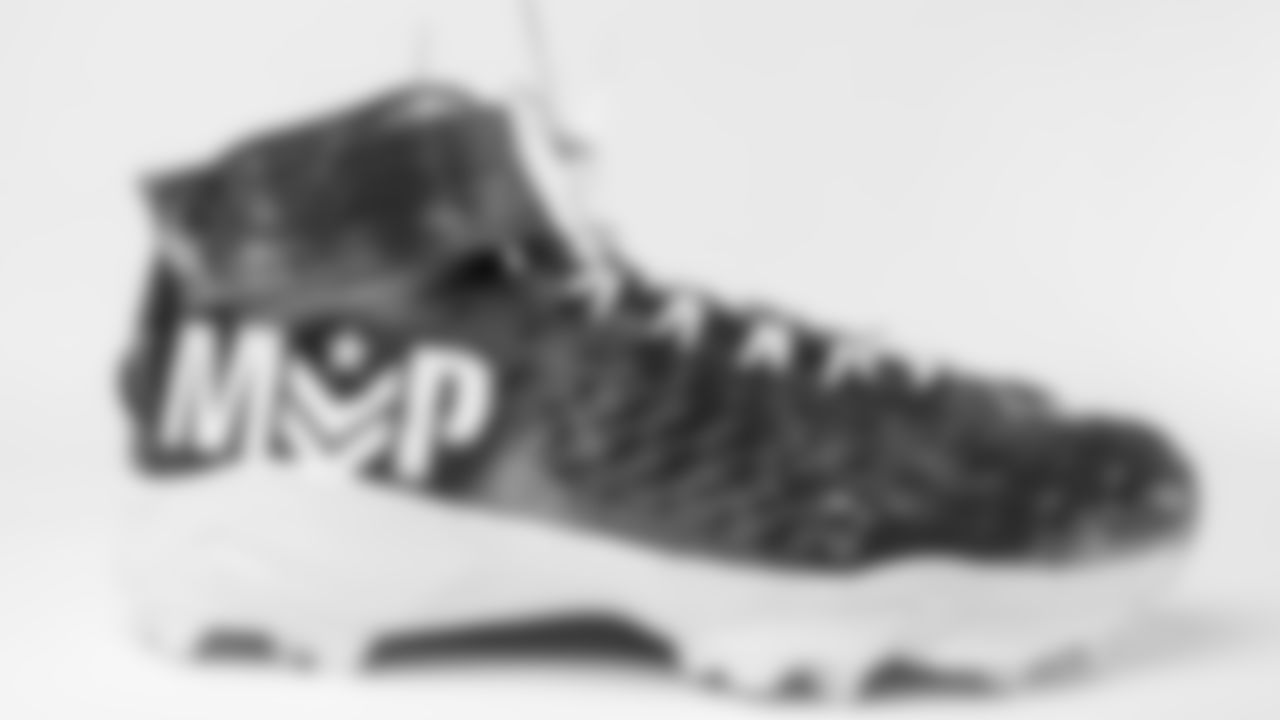 T Lane Johnson | Merging Vets & Players