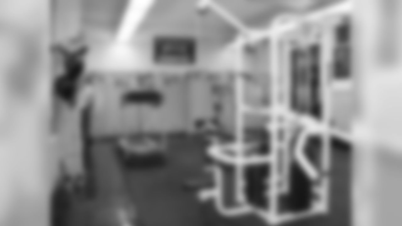 DeMeco Ryans, a dedicated United Way volunteer, represented the Eagles as the team and United Way of Greater Philadelphia and Southern New Jersey dedicated a new youth fitness zone to General Louis Wagner Middle School