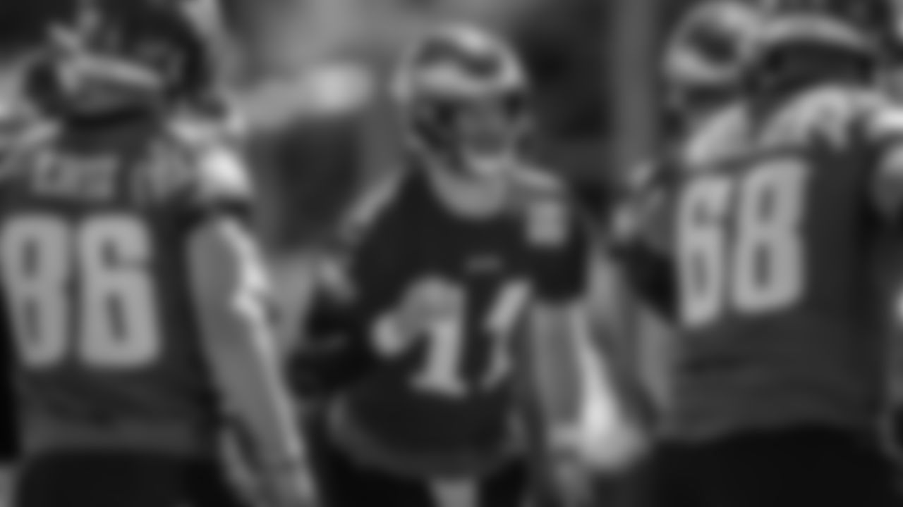 QB Carson Wentz