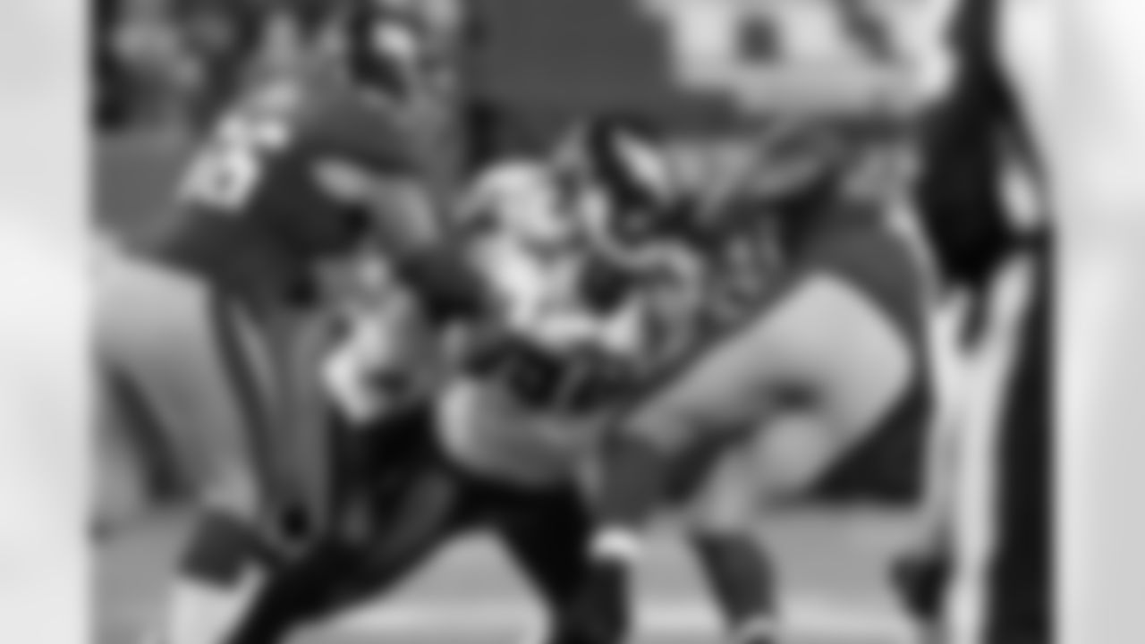 DE Trent Cole