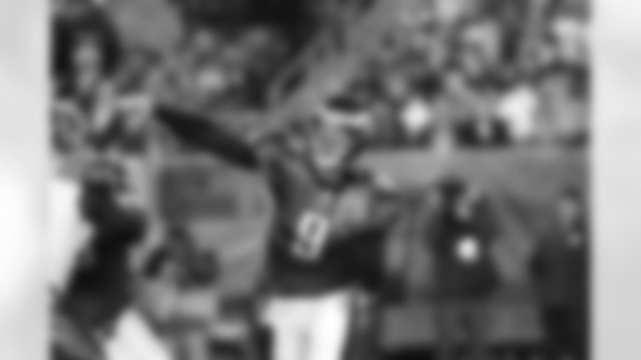 QB Nick Foles