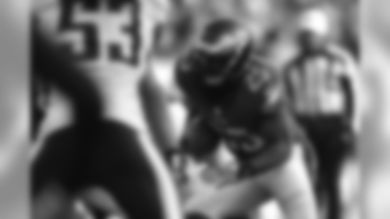 RB LeSean McCoy making tacklers miss
