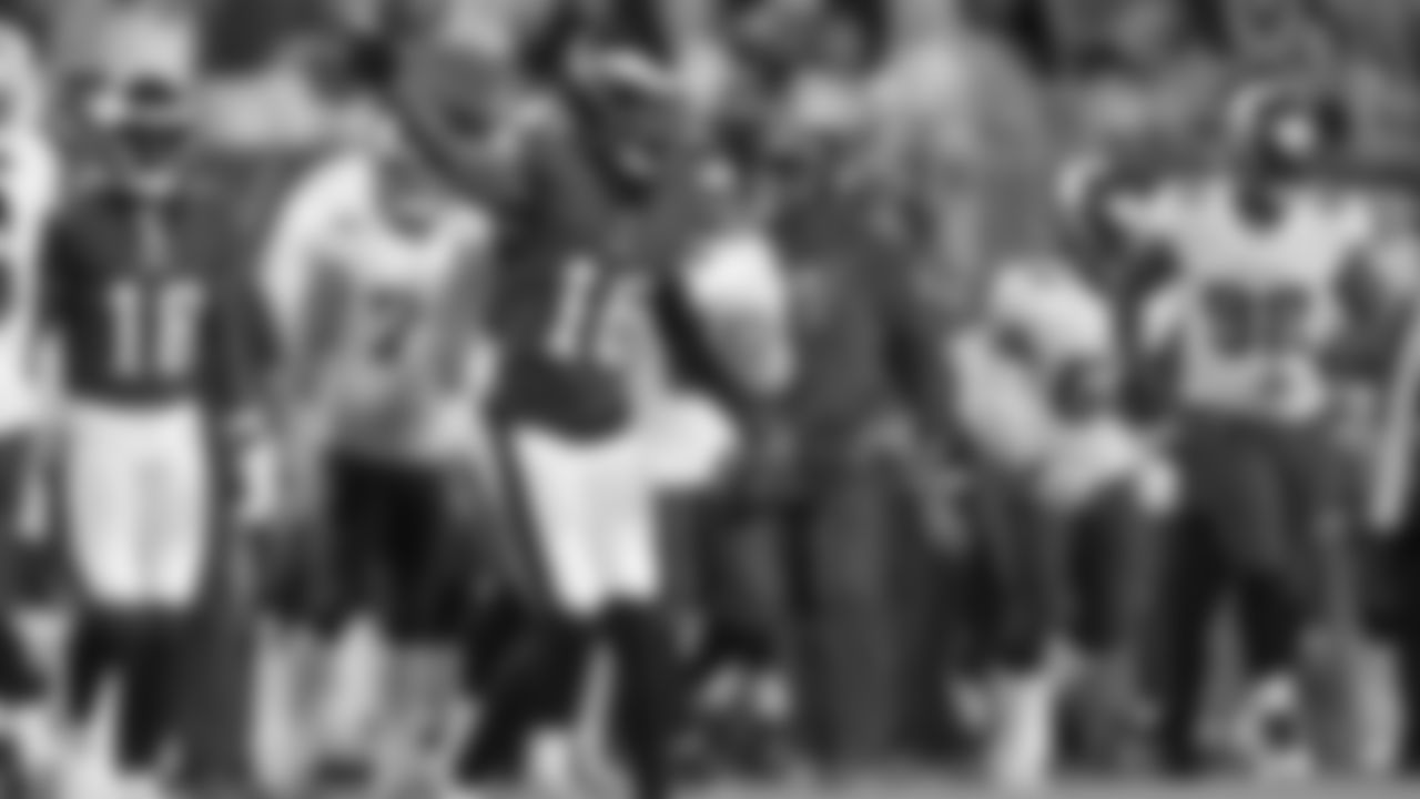 WR Quez Watkins