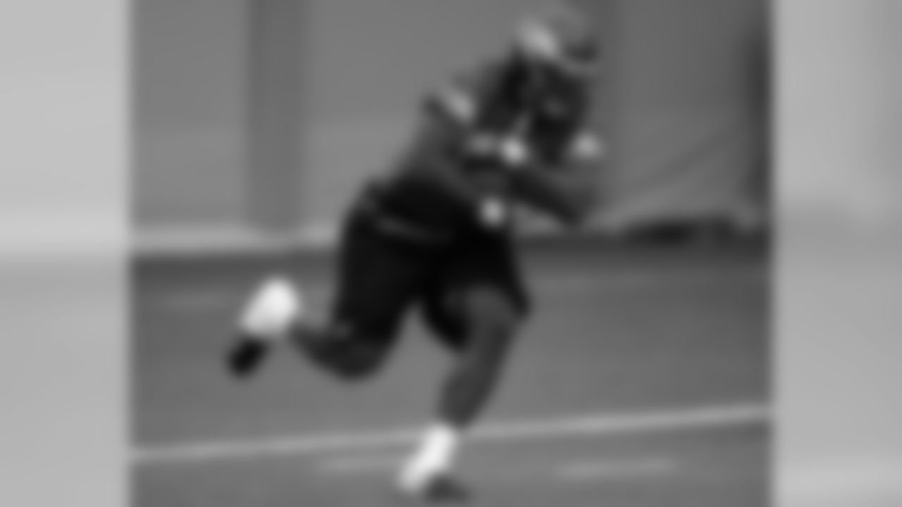 FB Leonard Weaver in action