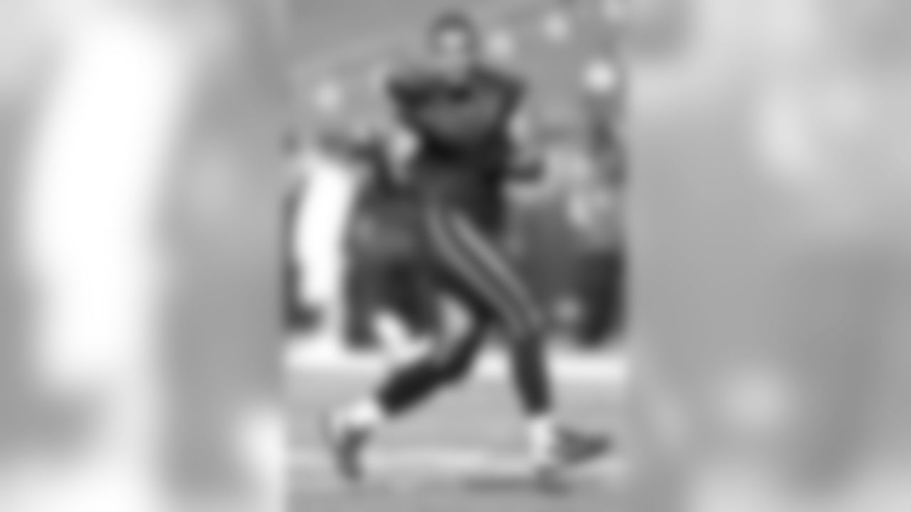TE Clay Harbor