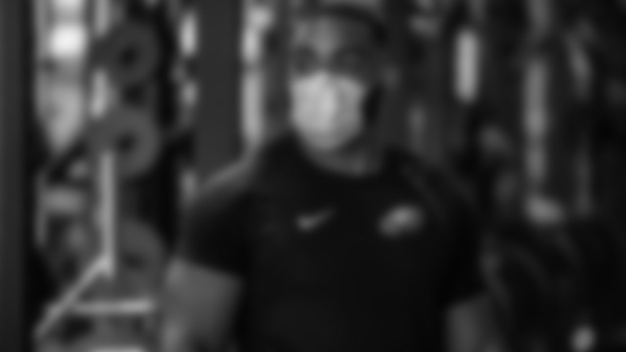 DE Brandon Graham