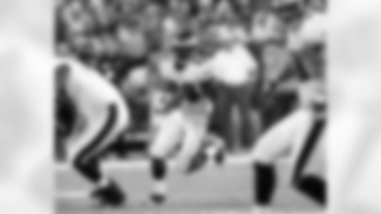 RB LeSean McCoy with running room