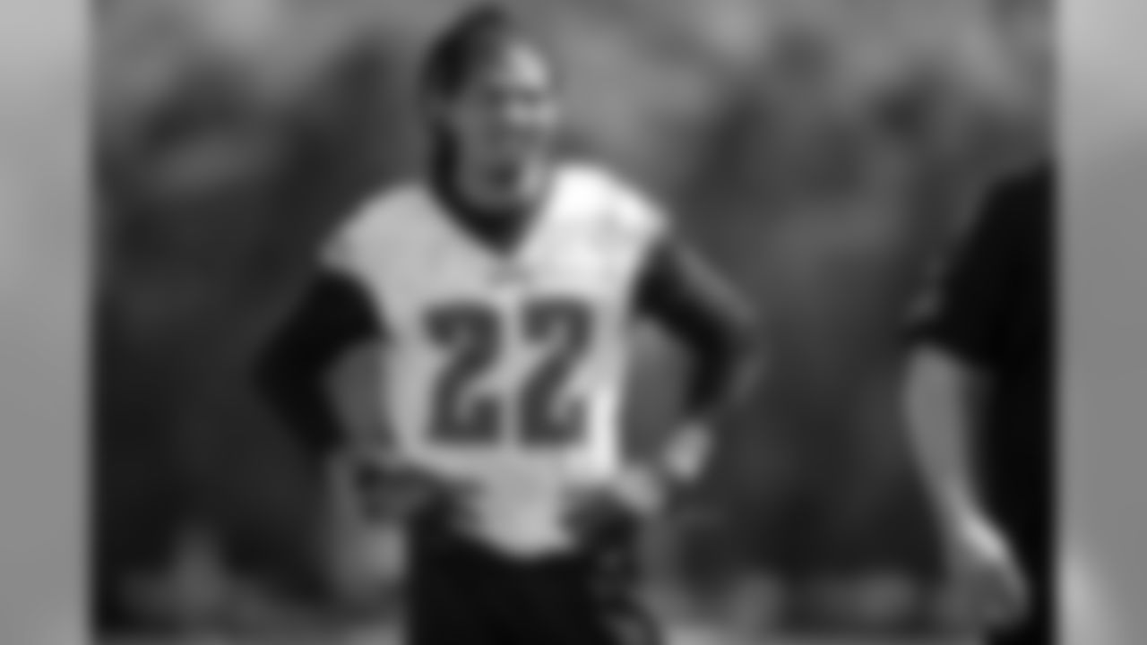CB Sidney Jones.