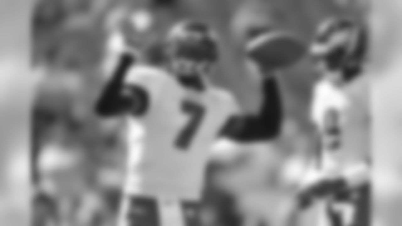 QB Michael Vick