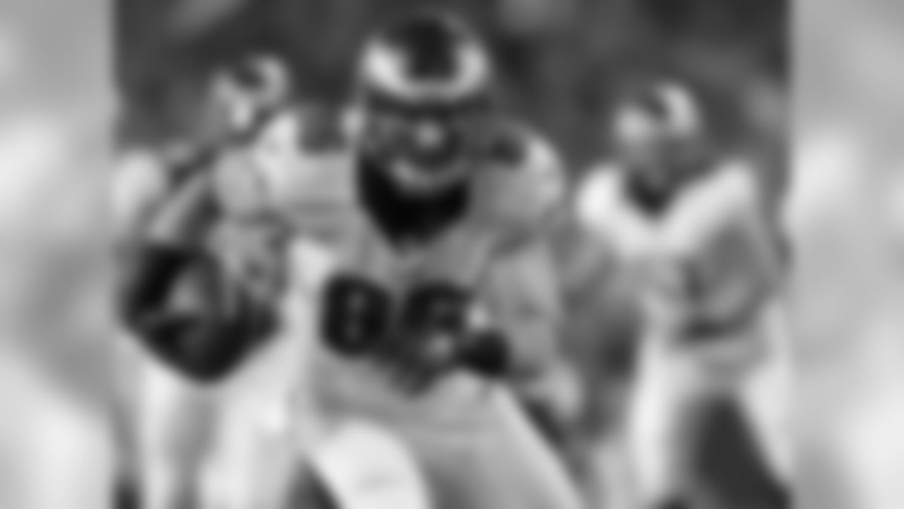 TE Zach Ertz