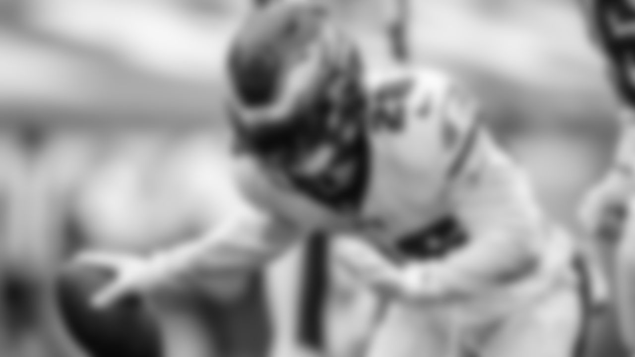 RB Miles Sanders