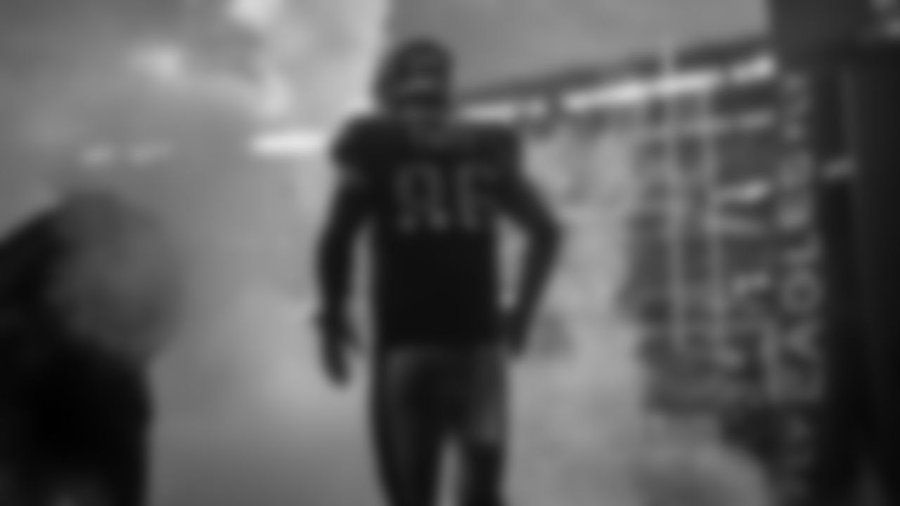 TE Zach Ertz