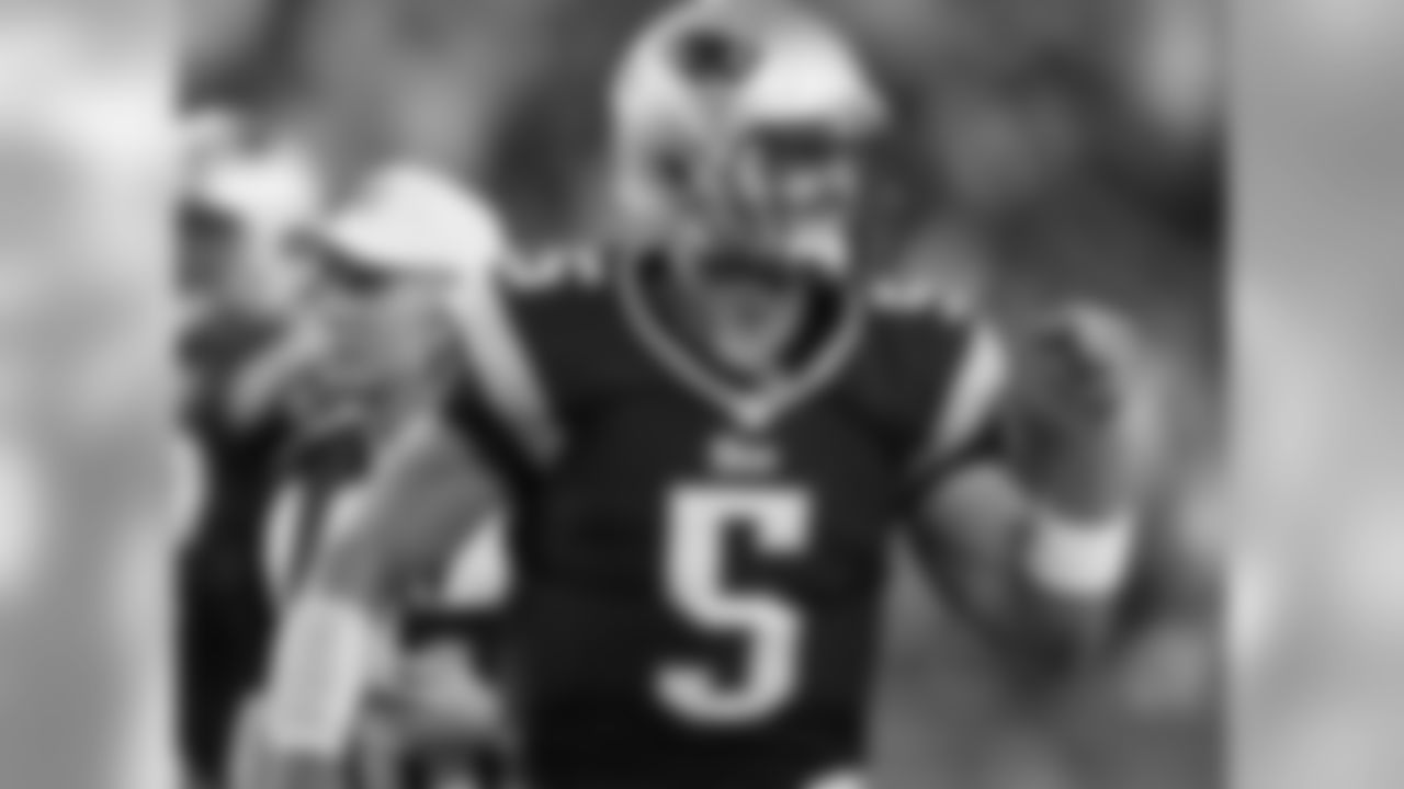 In 2013, Tebow was signed by the New England Patriots