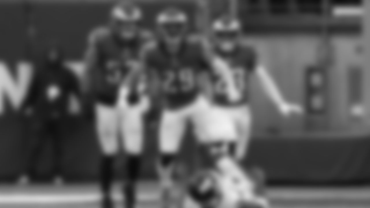 CB Avonte Maddox