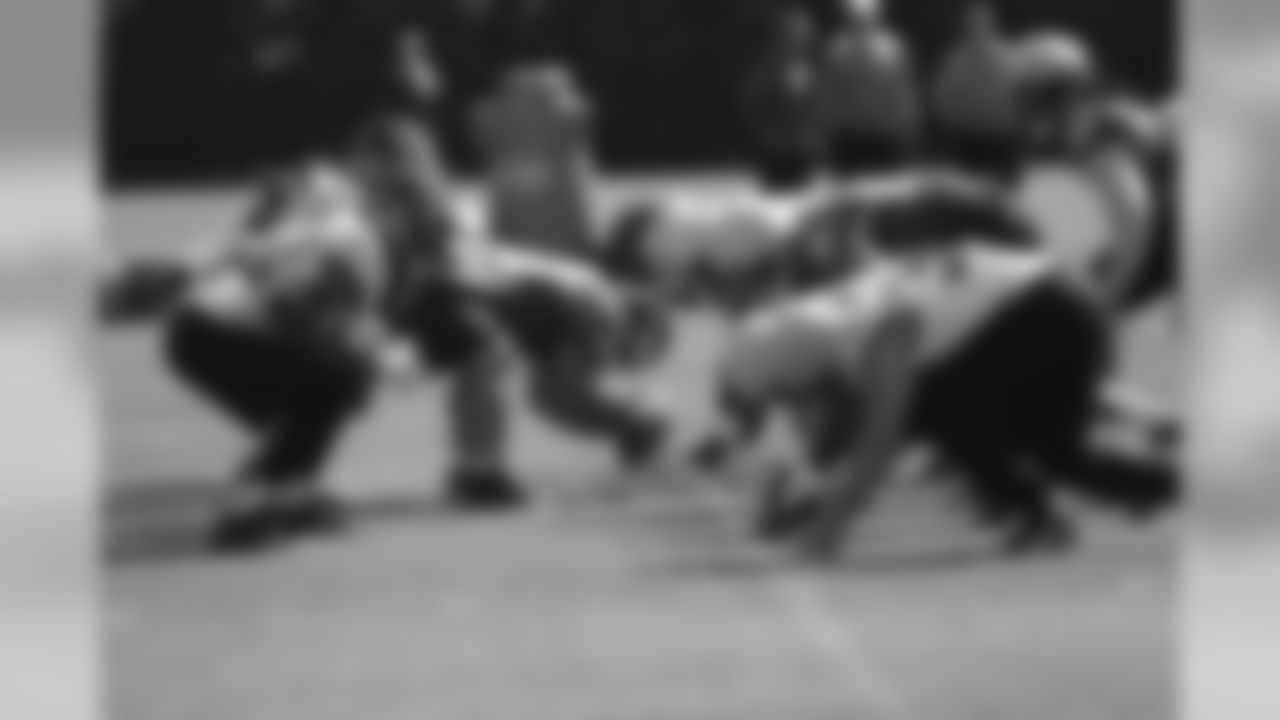 LS Jon Dorenbos gets ready for the snap