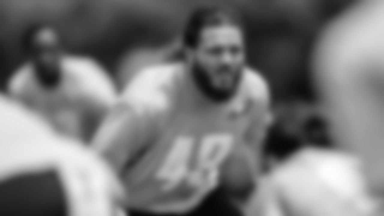 LB Alex Singleton
