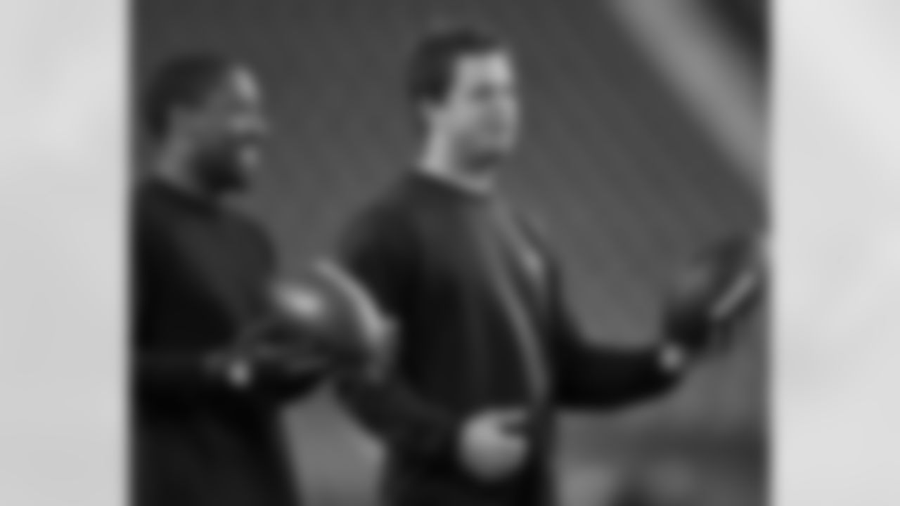 WR Greg Lewis and QB Kevin Kolb