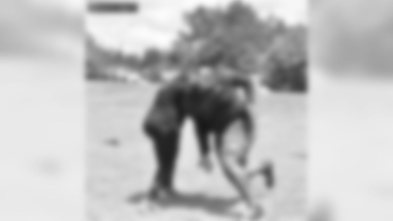 DT Javon Hargrave: "Everyday a holiday, my lifestyle goals #sackseason"
