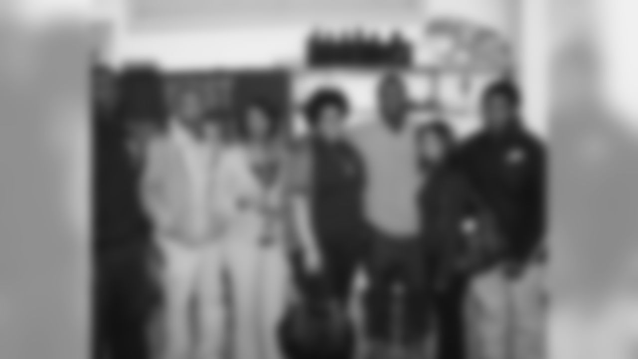 Michael Vick Visits West Philadelphia High School