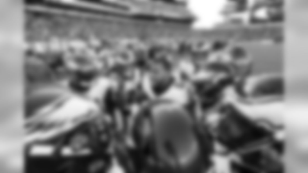 Huddle
Pittsburgh Steelers vs. Philadelphia Eagles at Lincoln Financial Field on August 9, 2018