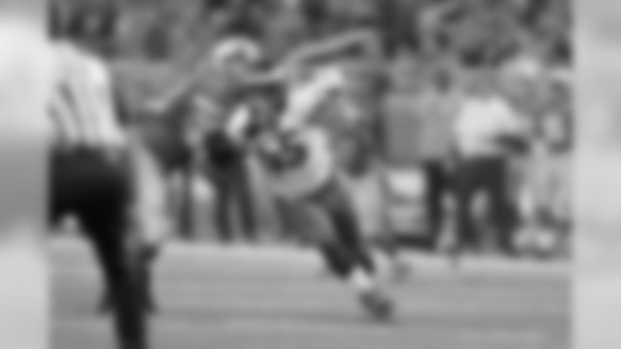 DE Brandon Graham