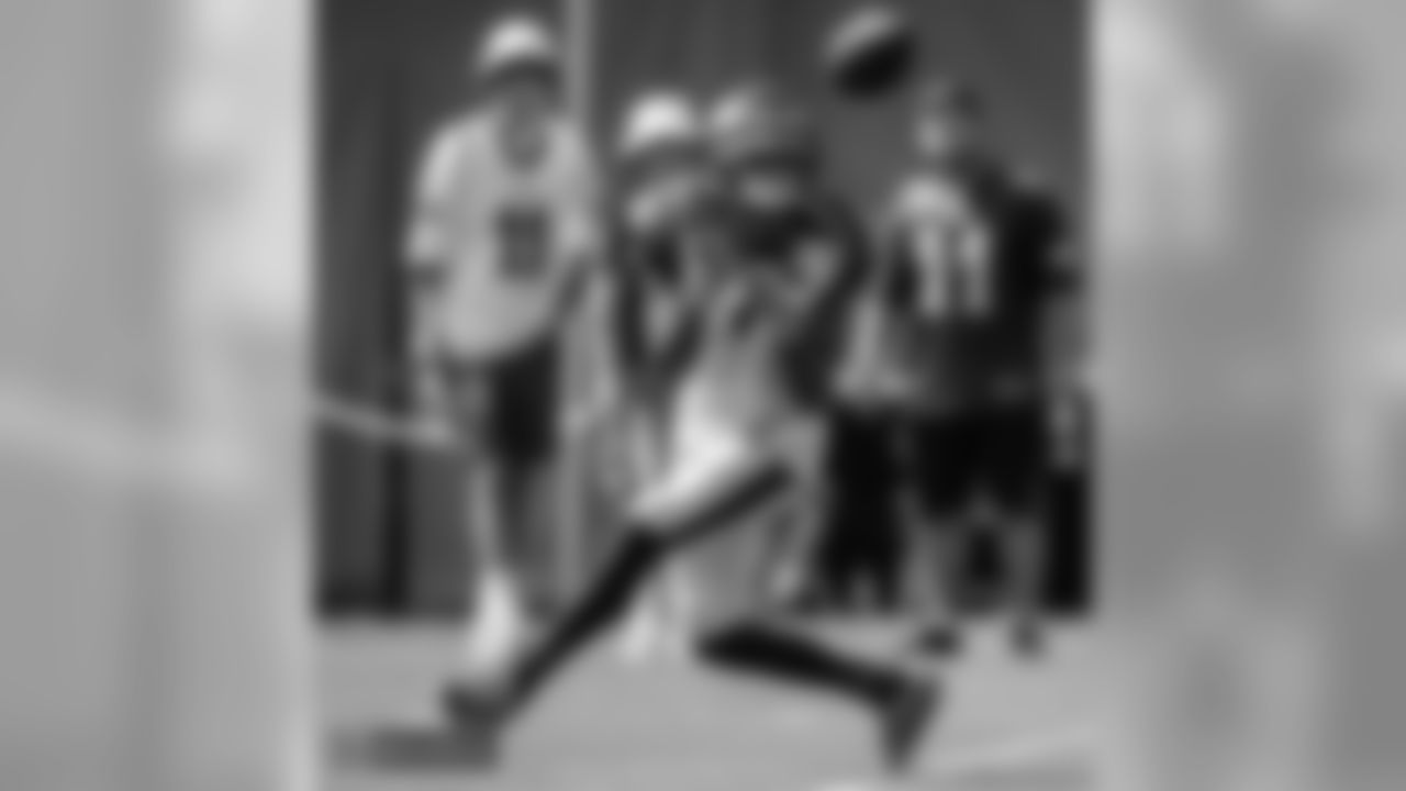 WR DeSean Jackson: "They gonna feel me this year !! I promise you that!! I ain't never trip on the critics, CUZZZZZZZZZZ the stats speak for they self!!"