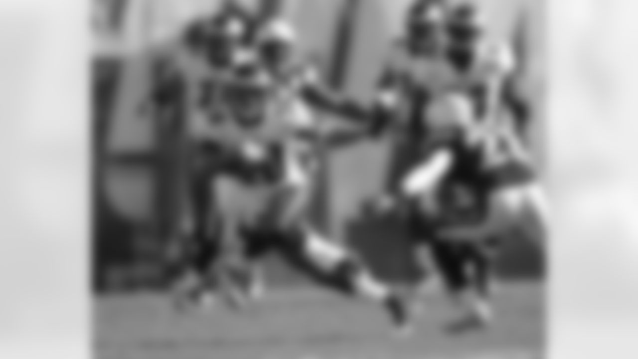WR DeSean Jackson in action vs. Chargers