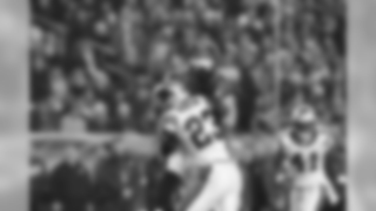 TE Brent Celek hangs on to the ball to make a catch