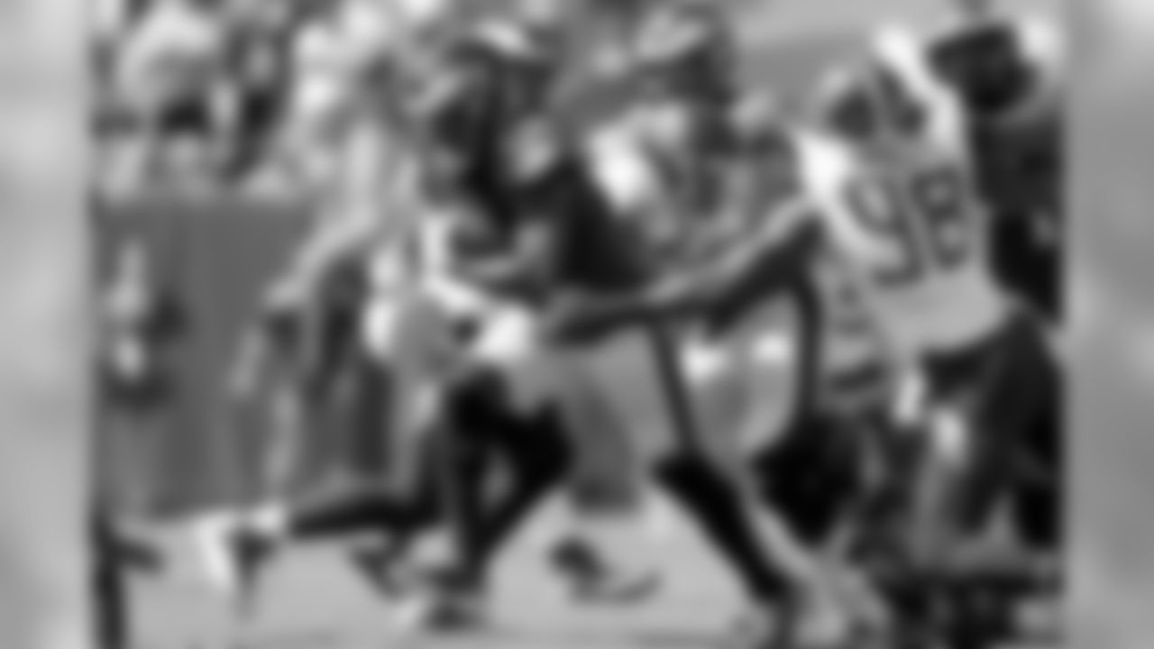 RB Jay Ajayi
Philadelphia Eagles vs. Tennessee Titans at Nissan Stadium on September 30, 2018