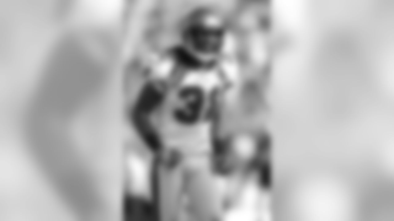 As a senior, Biggers was Dade County Player of the Year and was rated as the 38th-best cornerback by Rivals.com