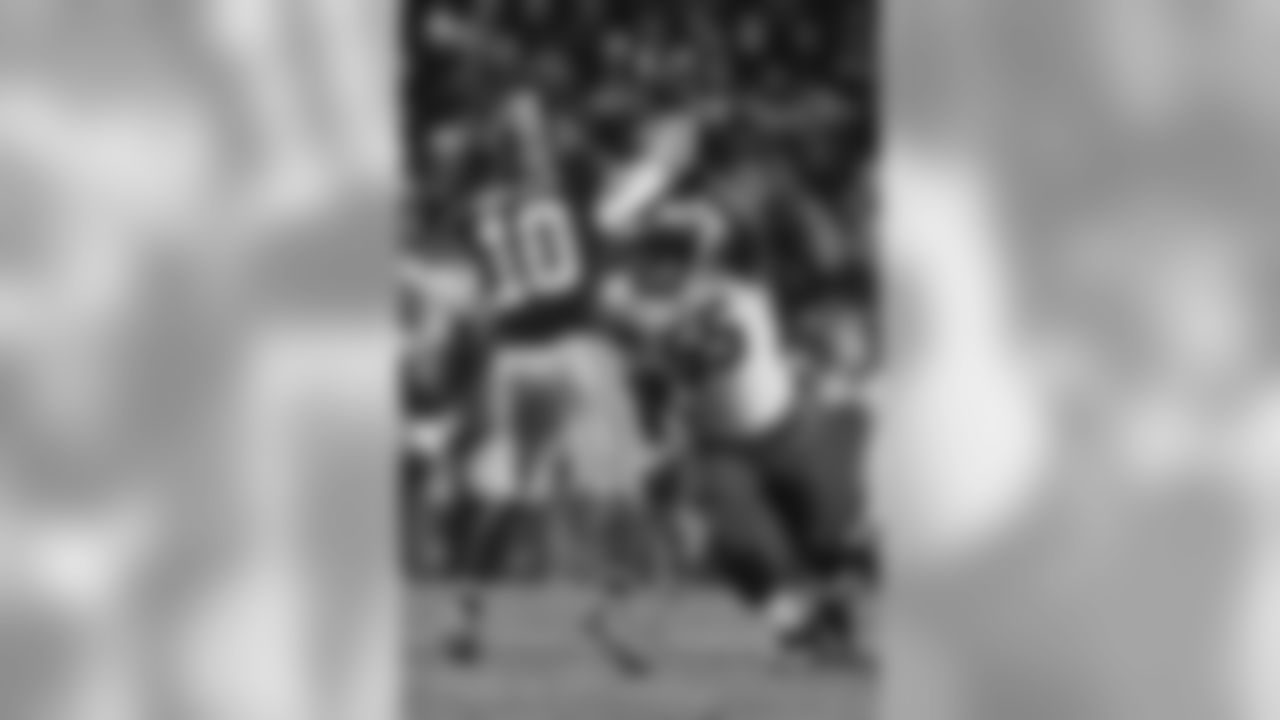 For the Wolverines, Graham recorded 138 tackles, 29.5 sacks, and 56 tackles for loss