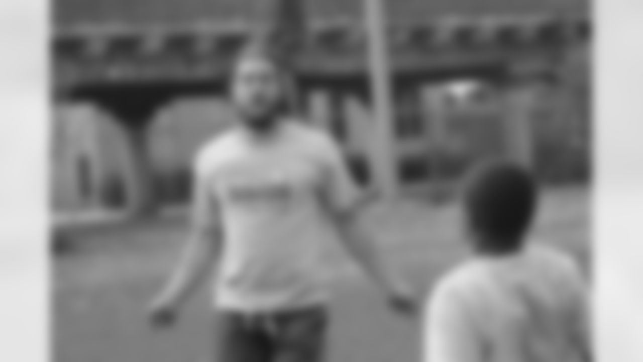 Bryan Braman is a pro at jumping rope