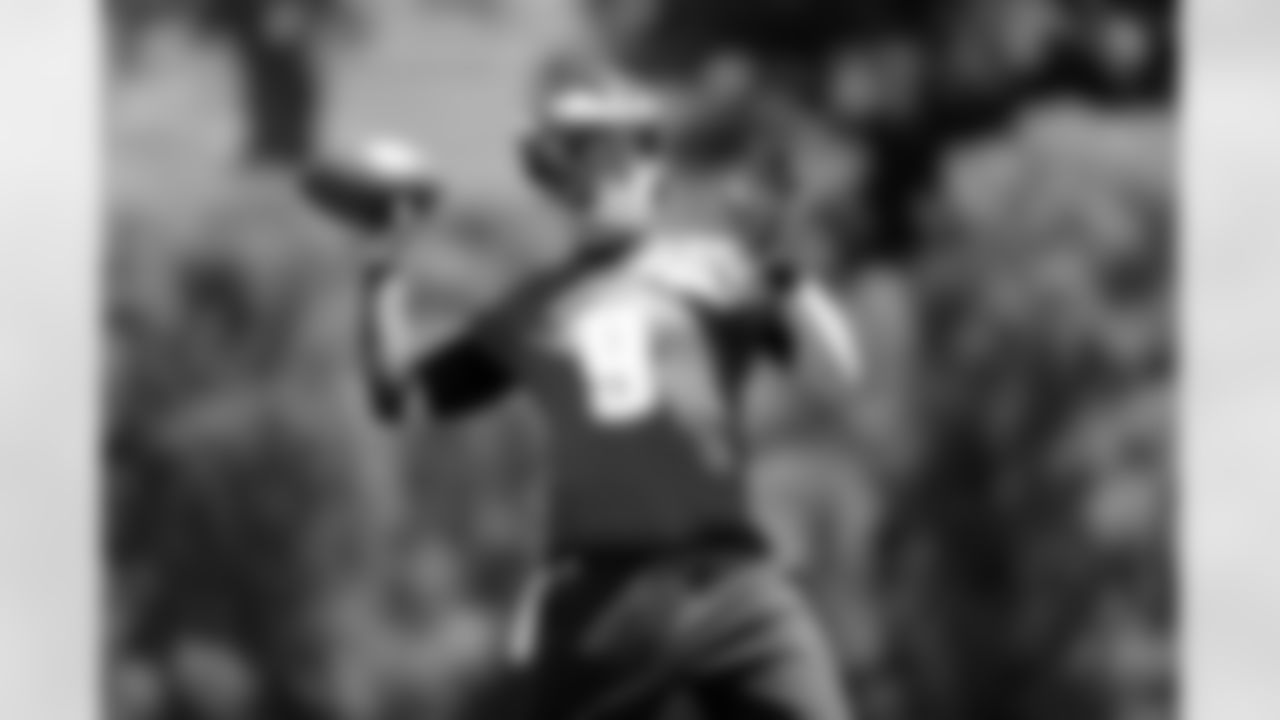 QB Nick Foles