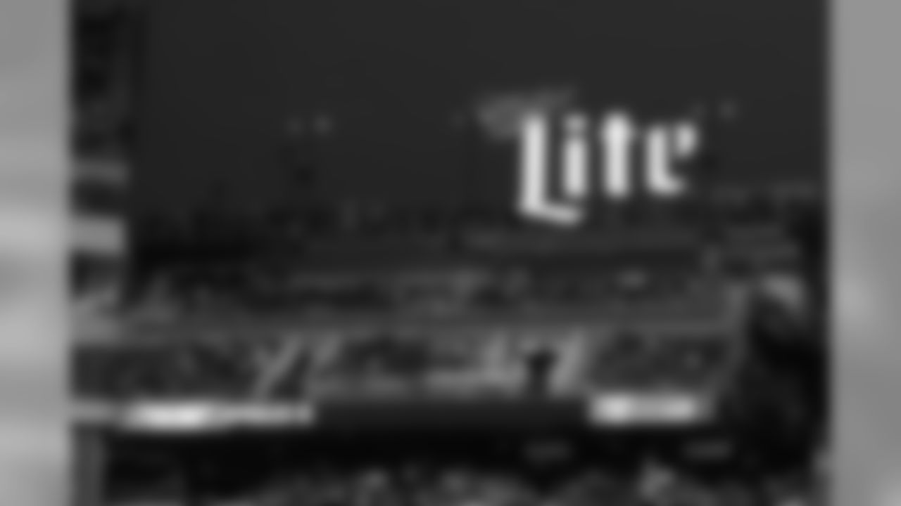 A look at the new Miller Lite Phlite Deck