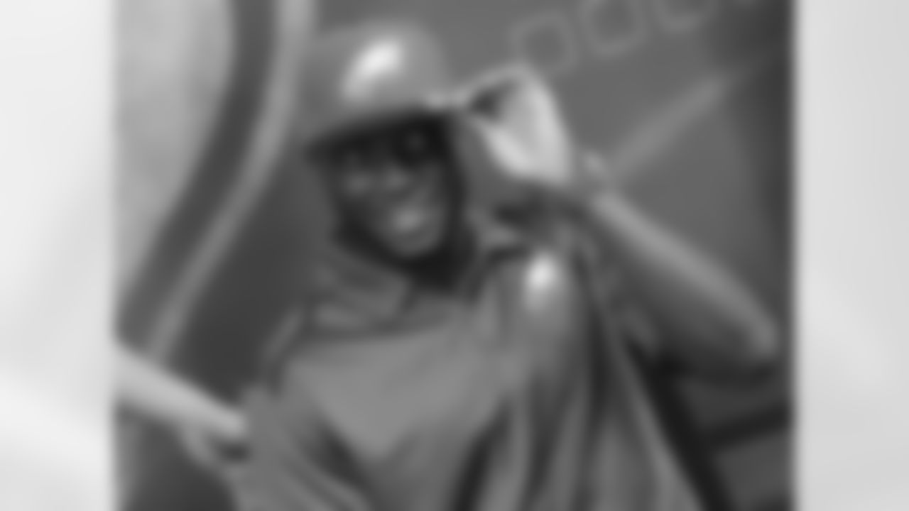 Agholor with the hat tip