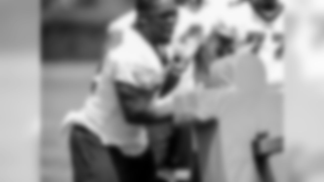 DE Cedric Thornton