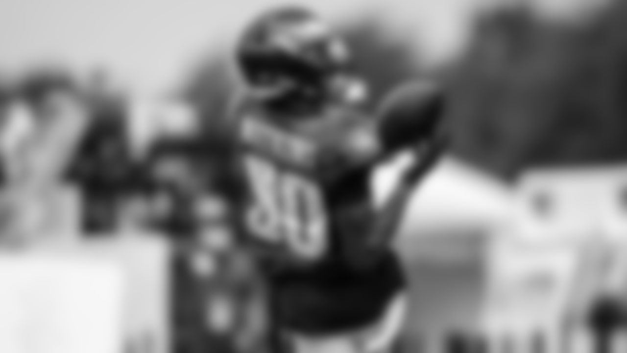 WR Quez Watkins