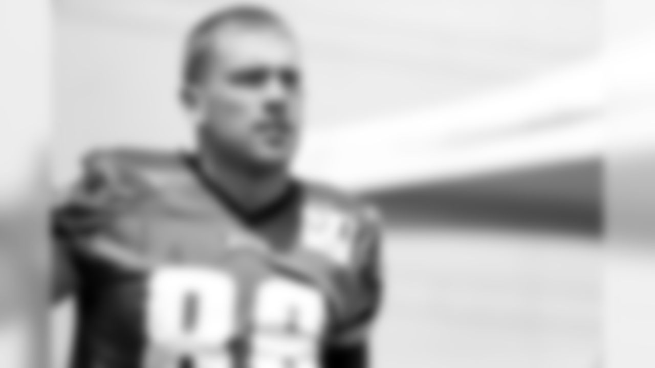 TE Zach Ertz