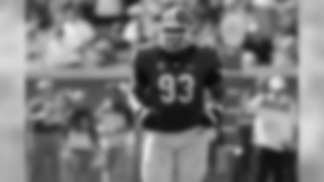 NT Chris Mayes